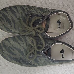 Men's Sanuk Cochise Canvas Sneakers Shoes Olive Tigerbolt Green Size 8